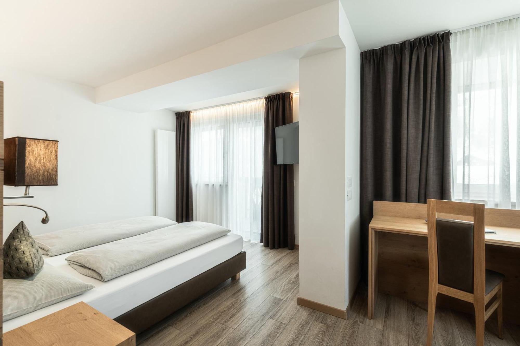 Hotel La Pineta Selva di Val Gardena Habitación foto
