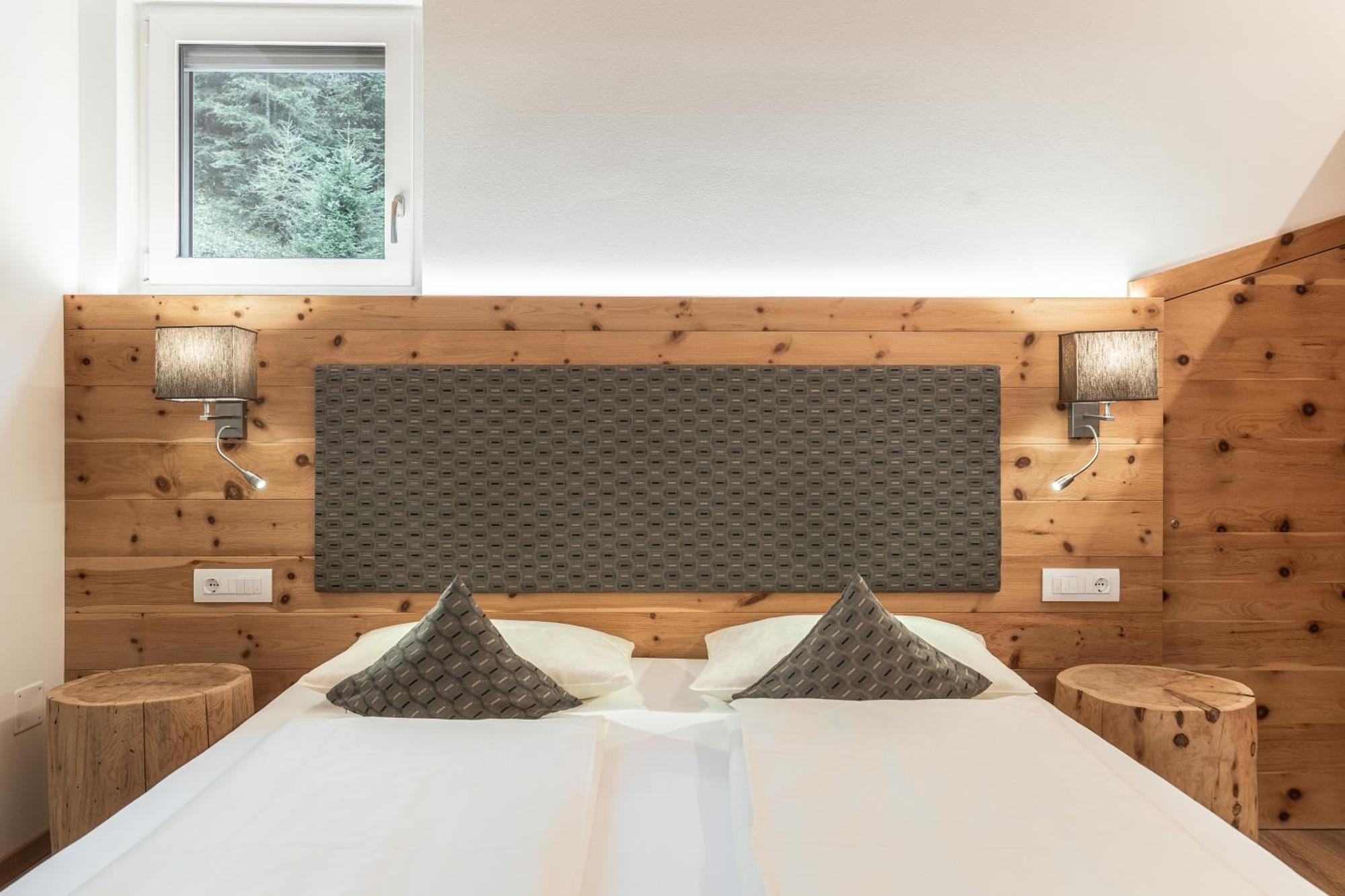 Hotel La Pineta Selva di Val Gardena Habitación foto